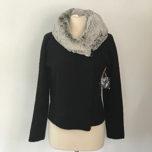NWT Cynthia Crowley black sweater with fau…
